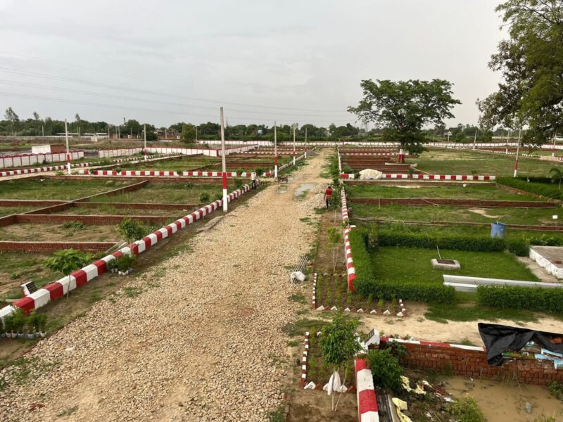 Plots for Sale,banthara market lucknow