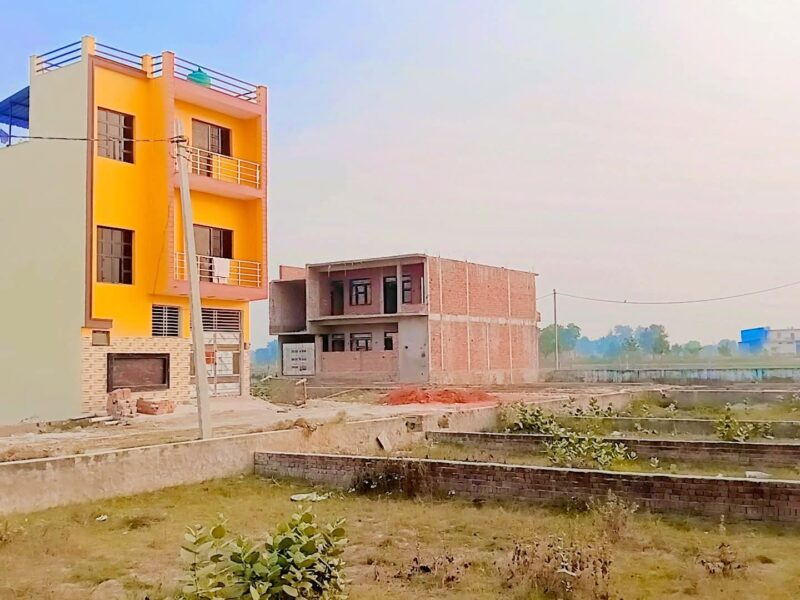 plots in Agra