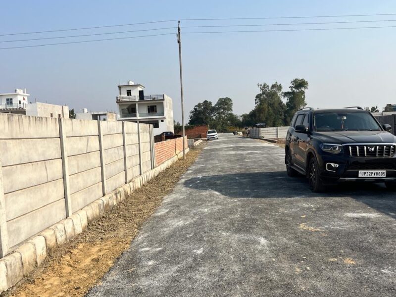 Lucknow to Sultanpur road commercial, and residence plot available