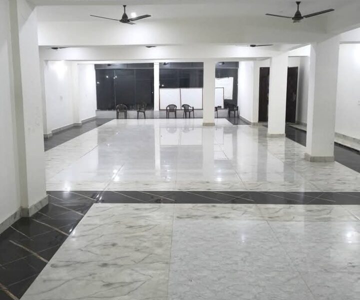 Commercial Space for Rent in Tundla | 3000 Sq Ft | Prime On-Road Location