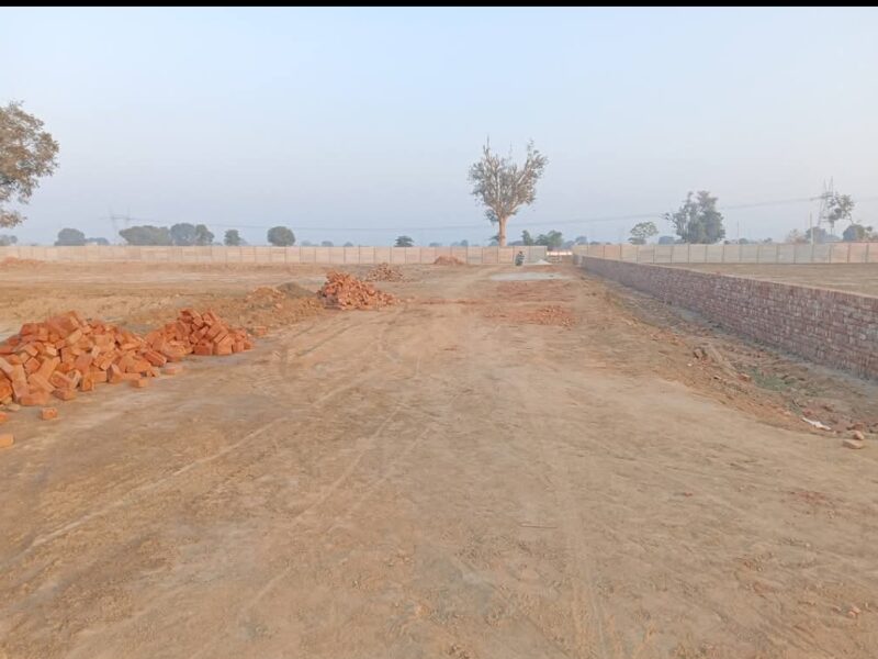 Plot for sale nearby diamond circle gwalior Road Agra