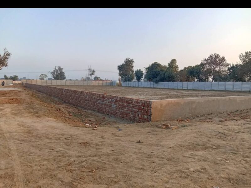 Plot for sale nearby diamond circle gwalior Road Agra